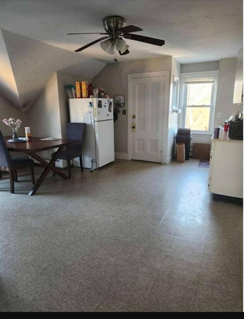 Semi-furnished Room for Rent, E.P.