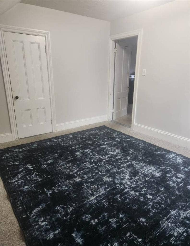 Semi-furnished Room for Rent, E.P.