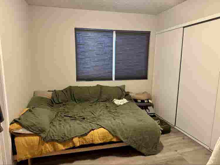 Room in 2BR-Apartment in Chinatown