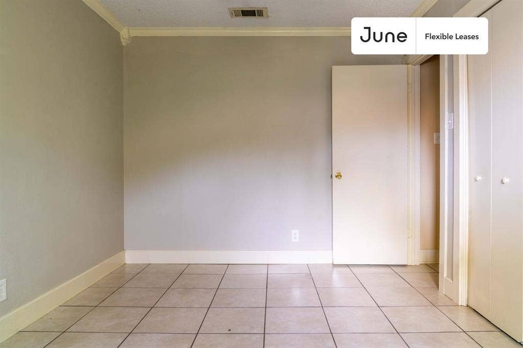 3 BR in Austin