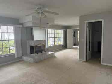 Lakefront Living!