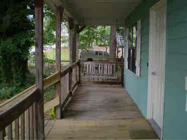 Cute Lakehouse room in Stockbridge!