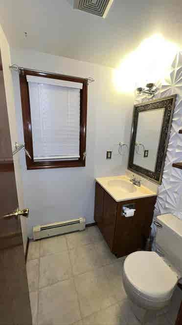 2 private rooms for rent !!