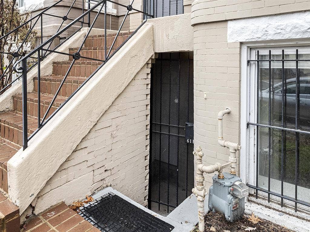 2 BR in WASHINGTON