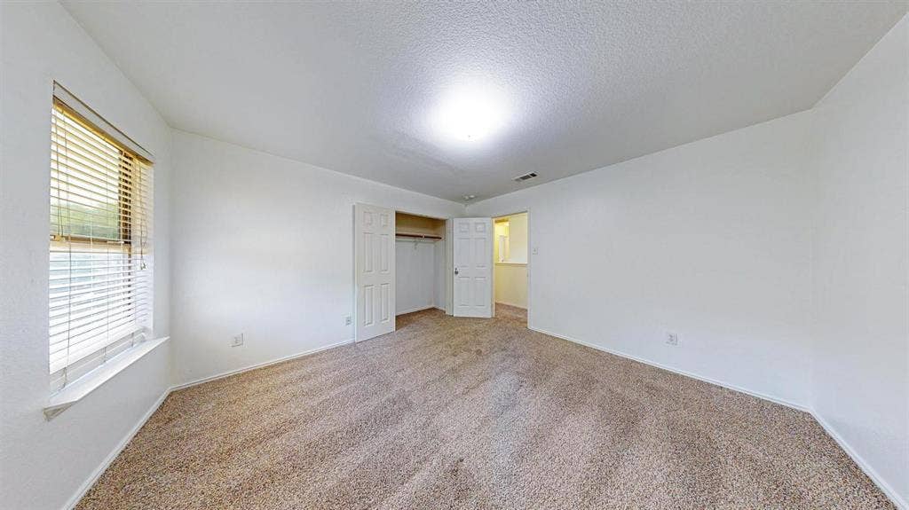 6 BR in Fort Worth