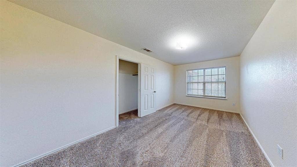 6 BR in Fort Worth