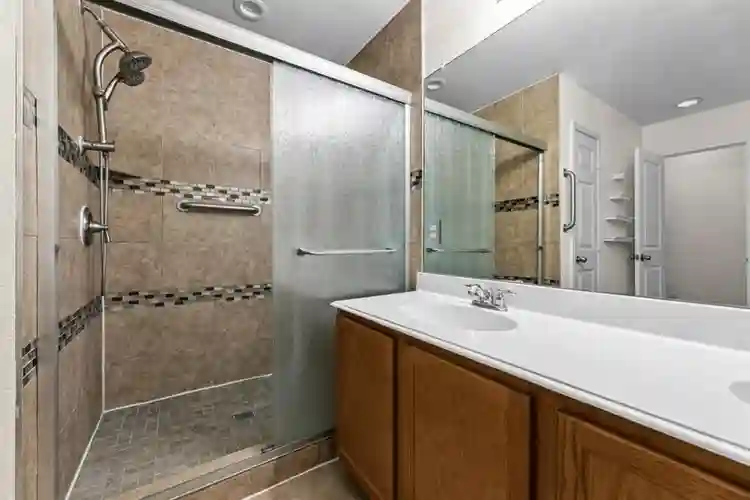 6 BR in Fort Worth