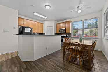 6 BR in Fort Worth