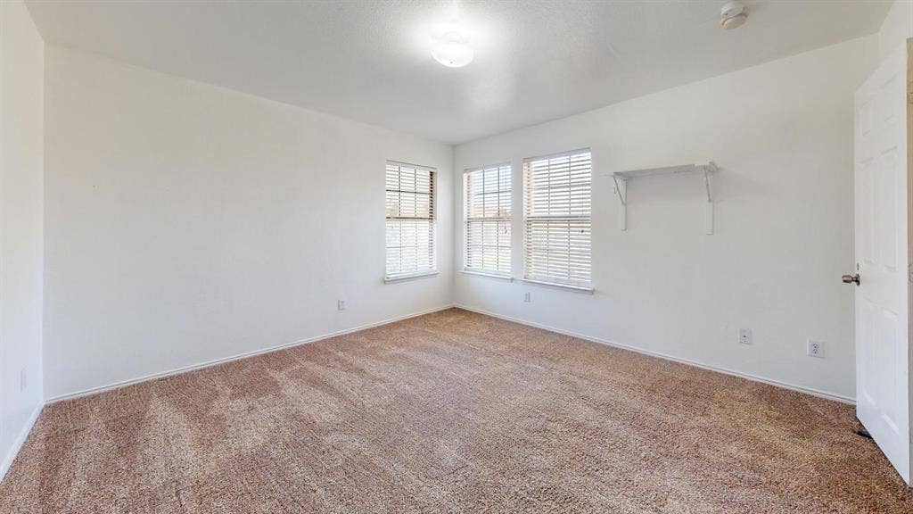 6 BR in Fort Worth