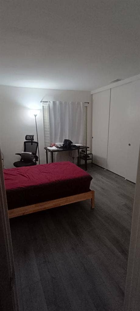 Private Room for rent October 1st