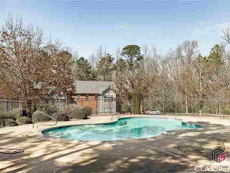 Beautiful BA Condo