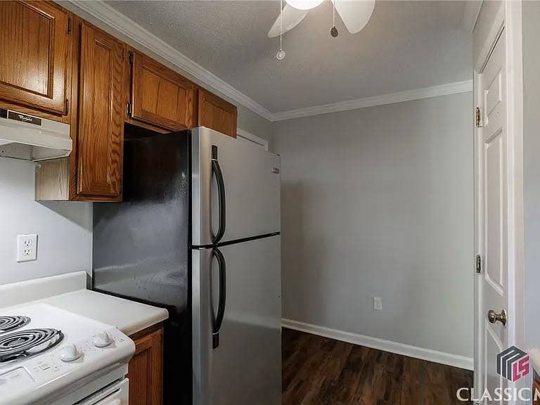 Beautiful BA Condo