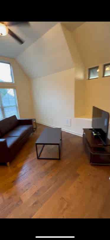Relet Apartment at Arcadia