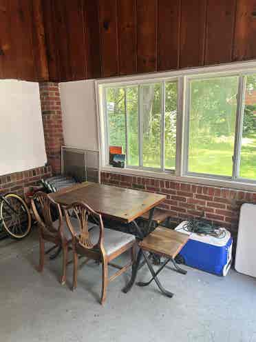 Room available for rent! Oct 1st