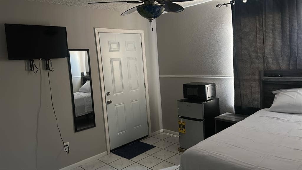 Room for rent in Orlando