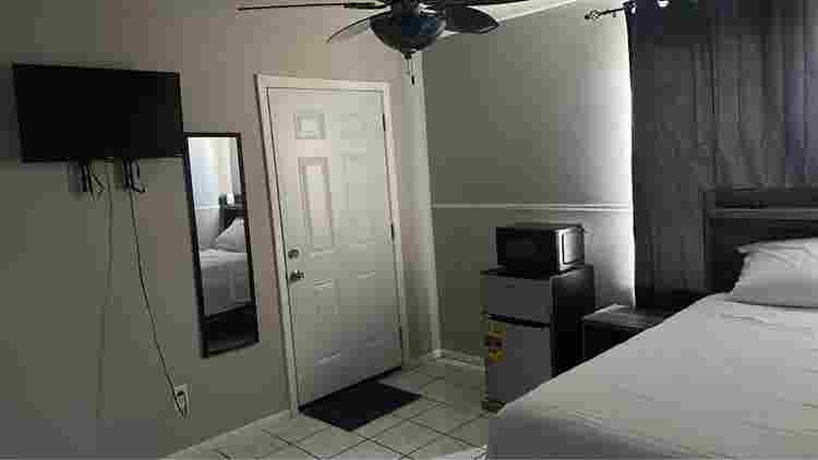 Room for rent in Orlando