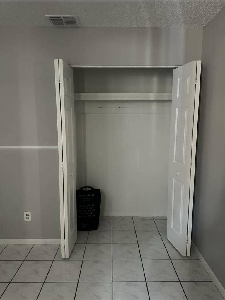 Room for rent in Orlando