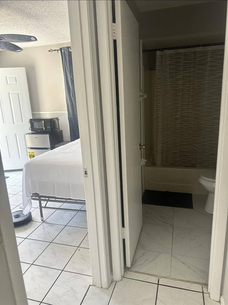 Room for rent in Orlando
