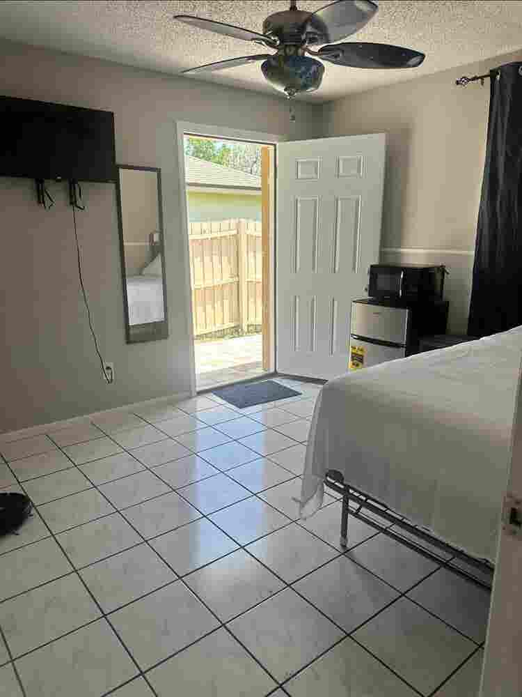 Room for rent in Orlando