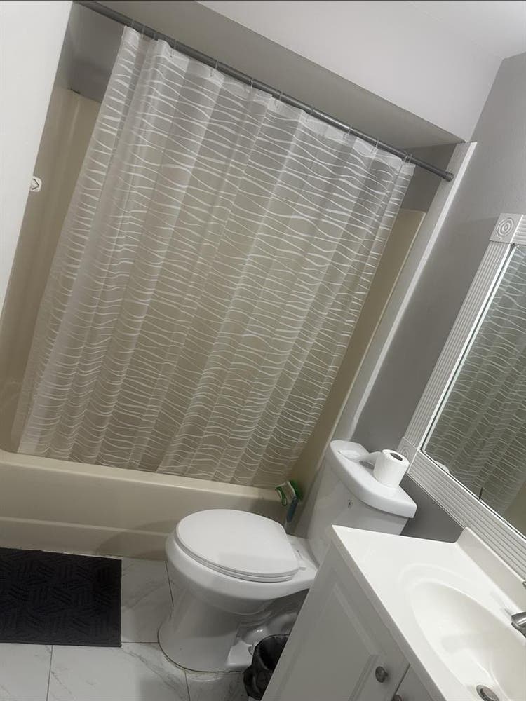 Room for rent in Orlando