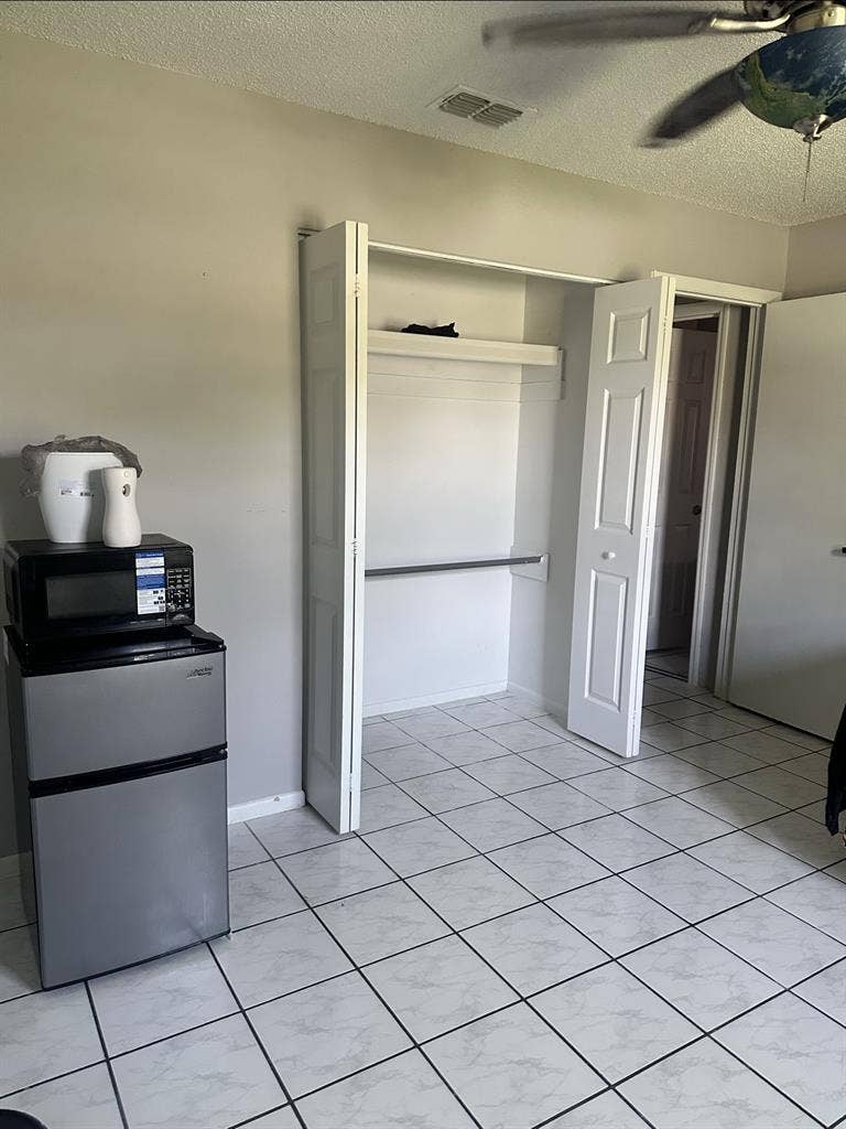 Room for rent in Orlando