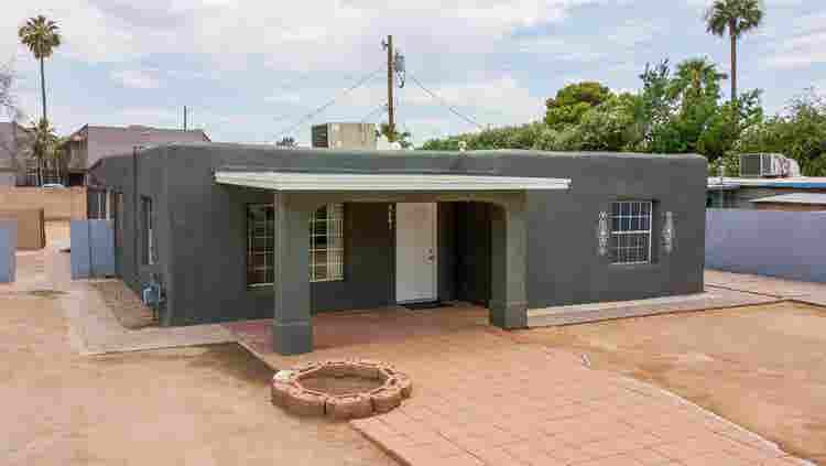 Large bdrm Main/Price Sep 1
