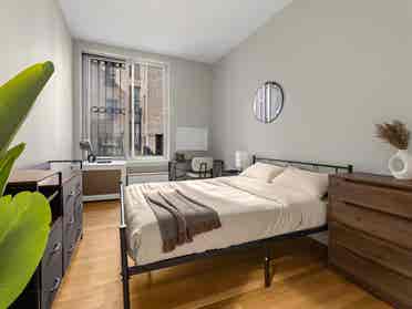 ✨Furnished Master Bed in Midtown✨
