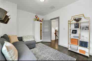 Move in anytime .