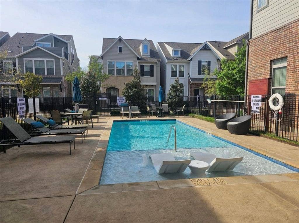 Move in anytime .