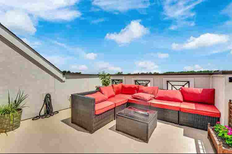 Move in anytime .