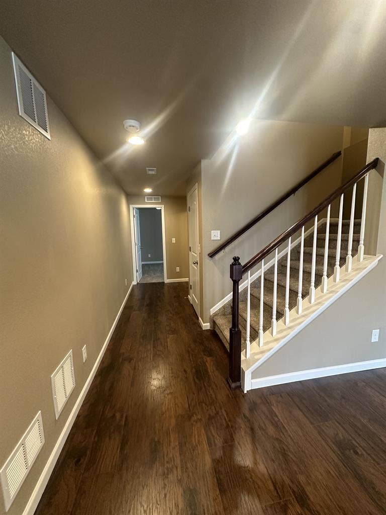 Bedroom + private bathroom Parker