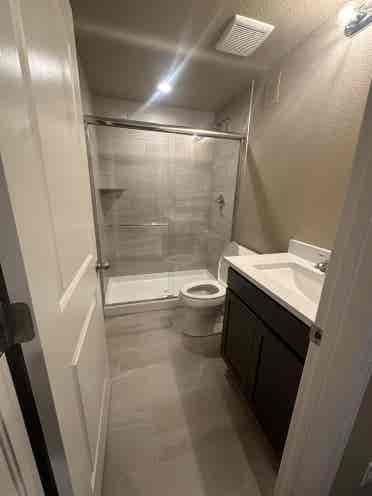 Bedroom + private bathroom Parker