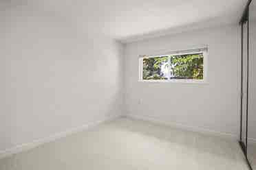 Chill Room in Quiet Cul-de-Sac