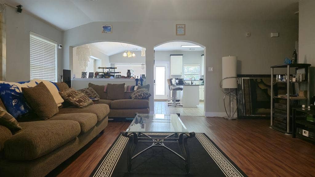 Room in Avery Ranch