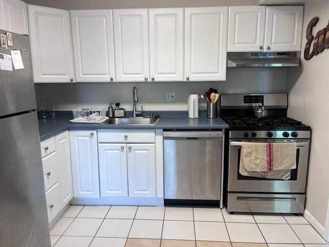 Unfurnished room for rent to female