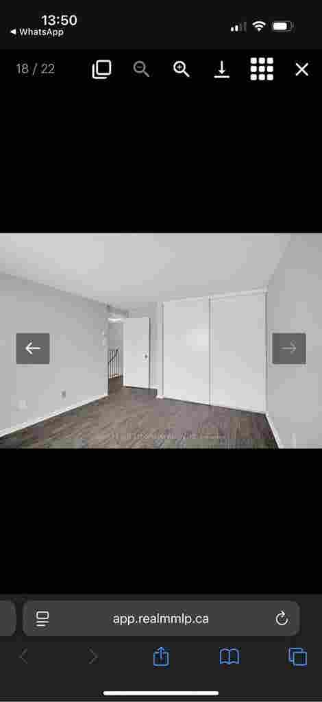 Looking for 2 roommates girls