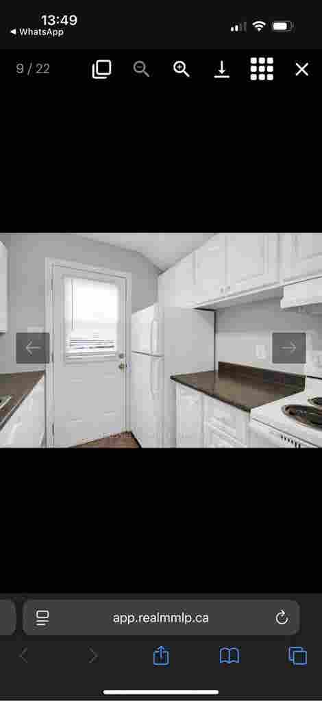 Looking for 2 roommates girls