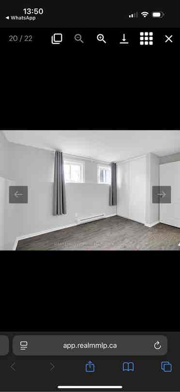 Looking for 2 roommates girls
