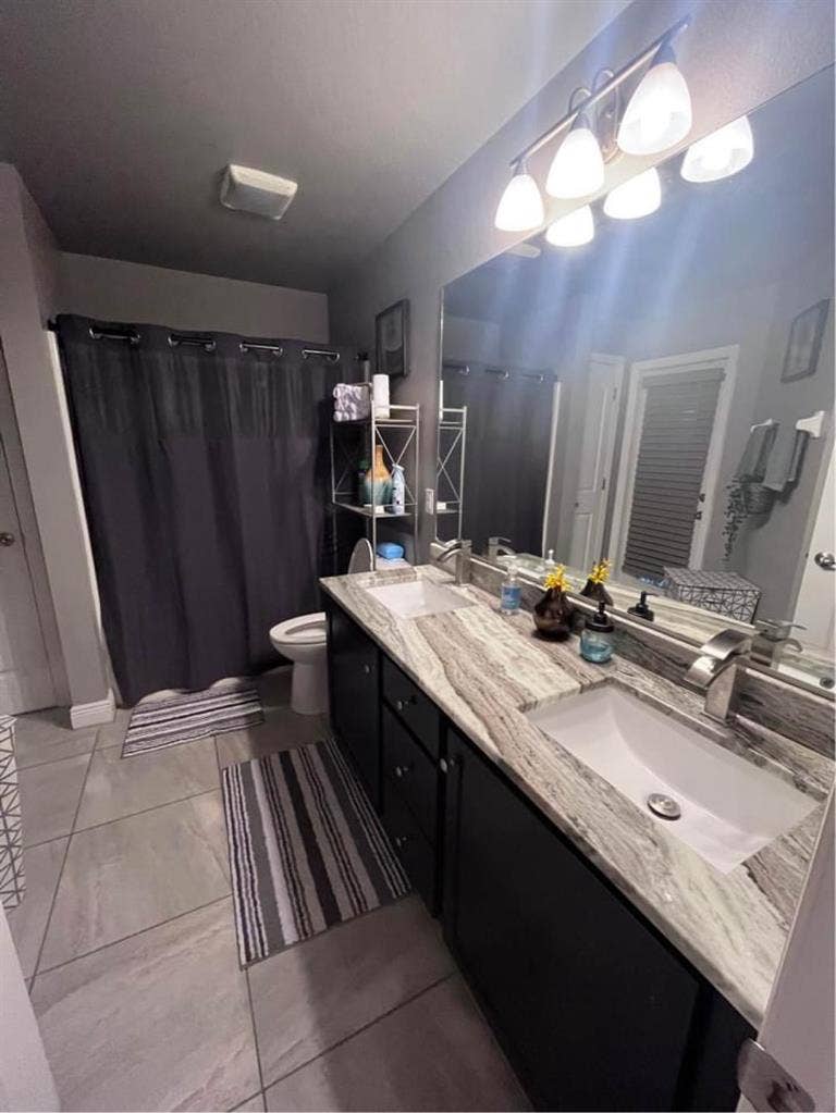 1 clean and modern furnished room