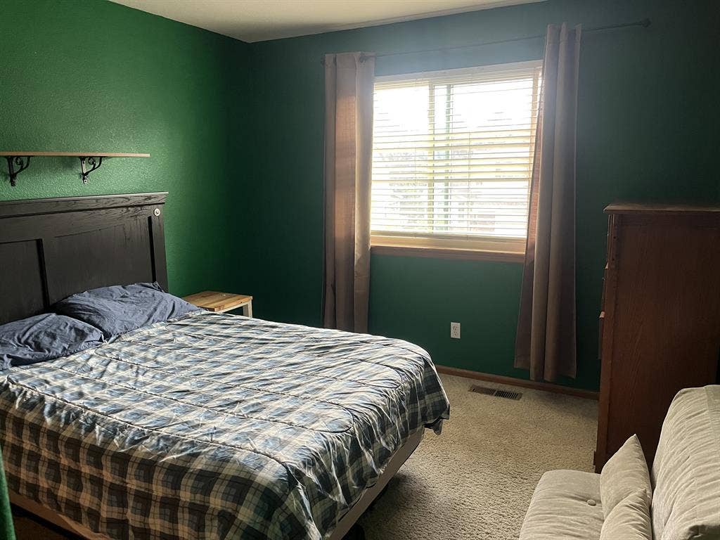 Nice bedroom and bath