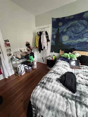 🏡 Room in 3BR on Belknap