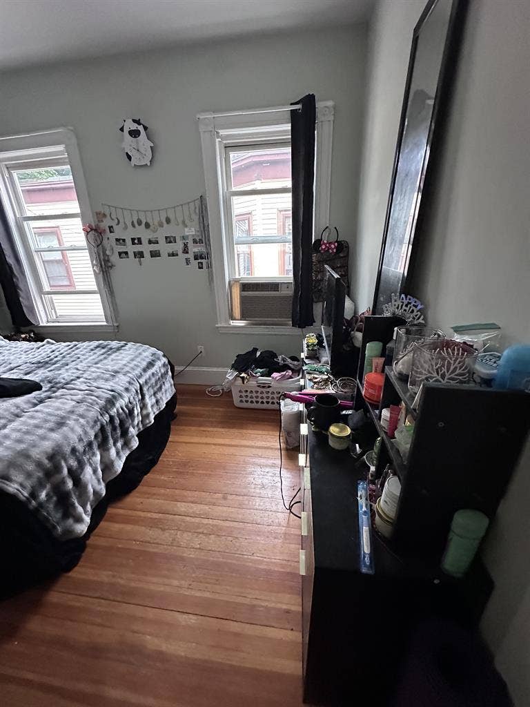 🏡 Room in 3BR on Belknap