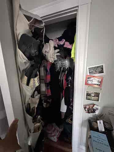 🏡 Room in 3BR on Belknap