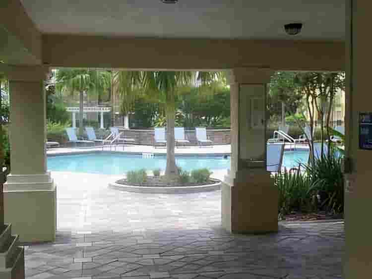 Renting Master Bedroom in Metrowest