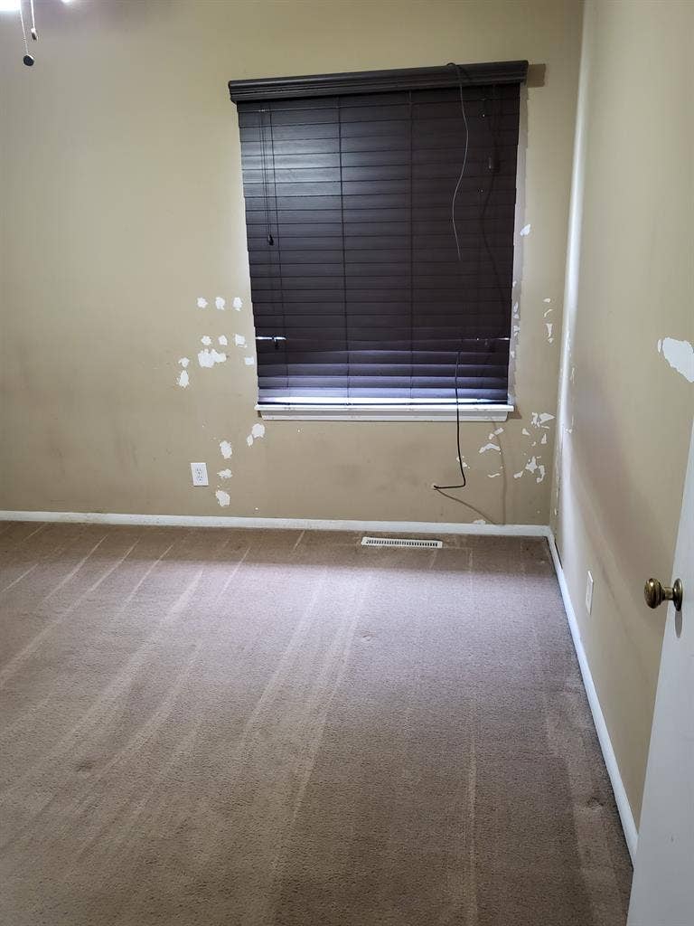 Looking for chill roommate.