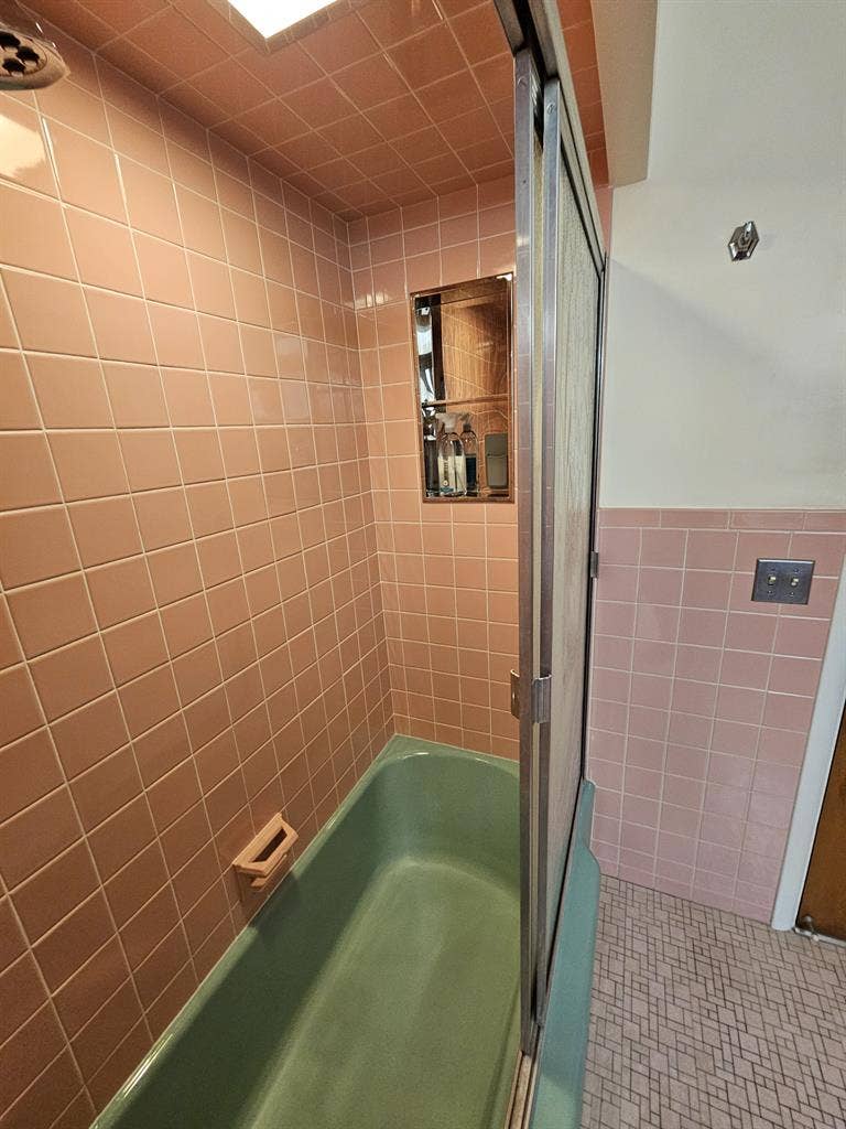 Room for rent in my personal home