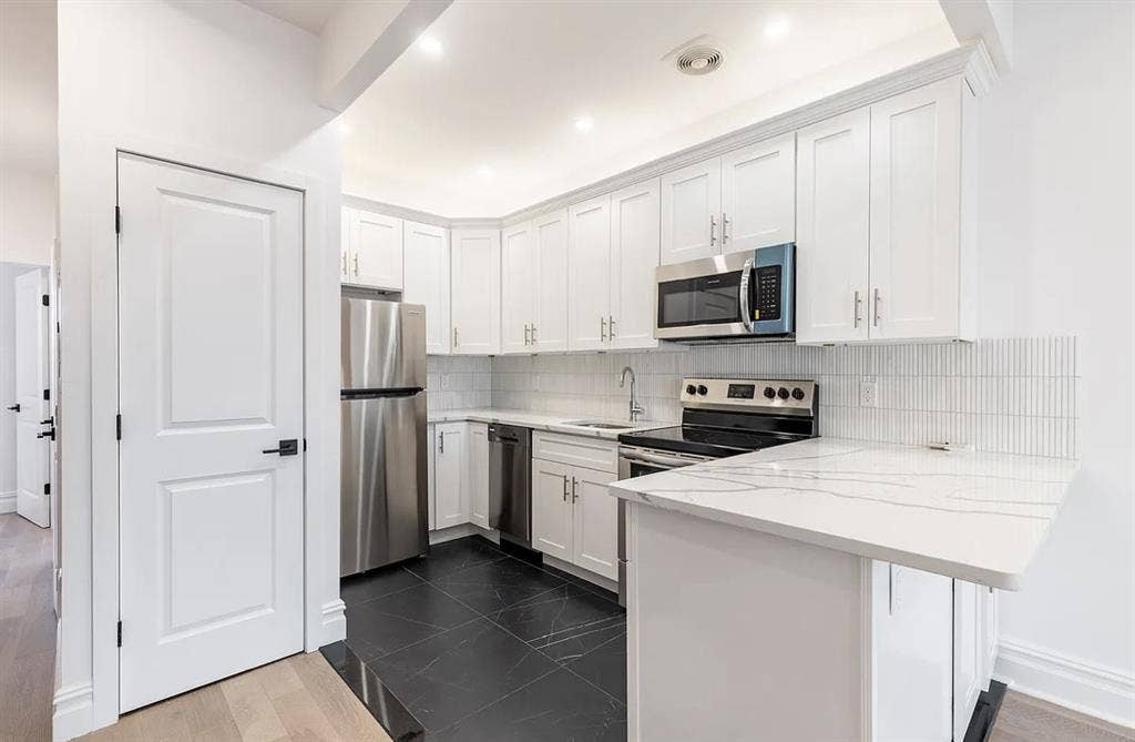 Spacious Room in Brooklyn