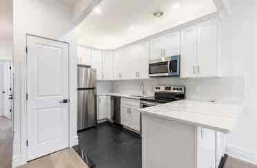 Spacious Room in Brooklyn