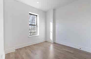 Spacious Room in Brooklyn