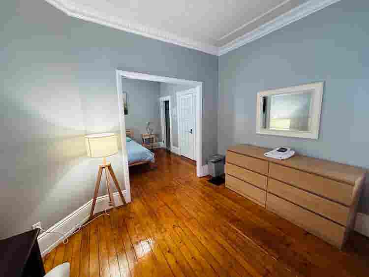 Spacious room in Federal Hill